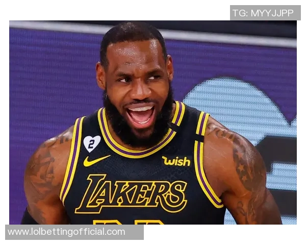 姚明从篮球新星到国际巨星的奋斗历程与人生启示