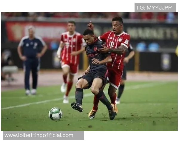 世界杯激战AC米兰与拜仁鏖战至平局绝杀瞬间引发全场狂欢点评