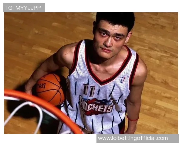 姚明抓绒：探讨这位篮球巨星如何将运动与时尚完美结合