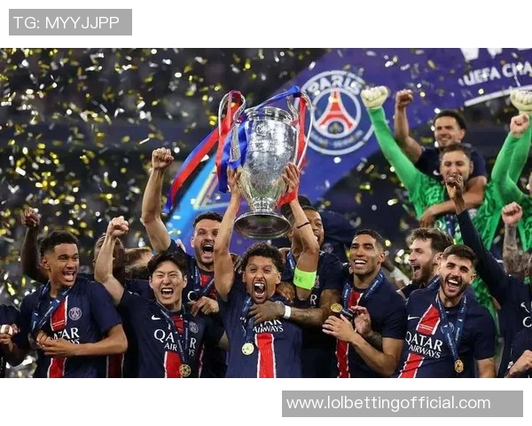 西甲激战巴黎圣日耳曼小胜切尔西乌龙球引发争议与热议