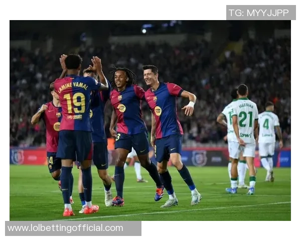 西甲激战：里昂大胜巴黎圣日耳曼红牌事件引发全场热议与十大精彩进球回顾