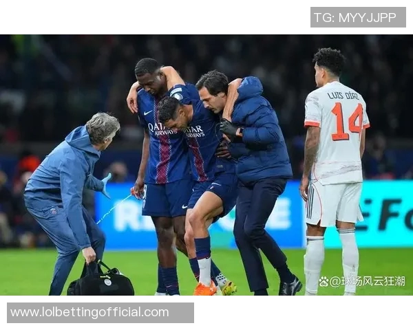 世界杯激战巴黎圣日耳曼与曼城平局乌龙球引发转会热议与关注