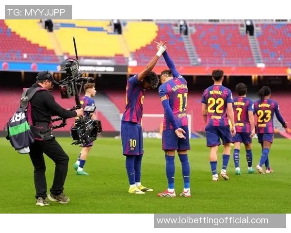 国王杯经典对决皇马逆转巴萨帽子戏法点燃全场激情